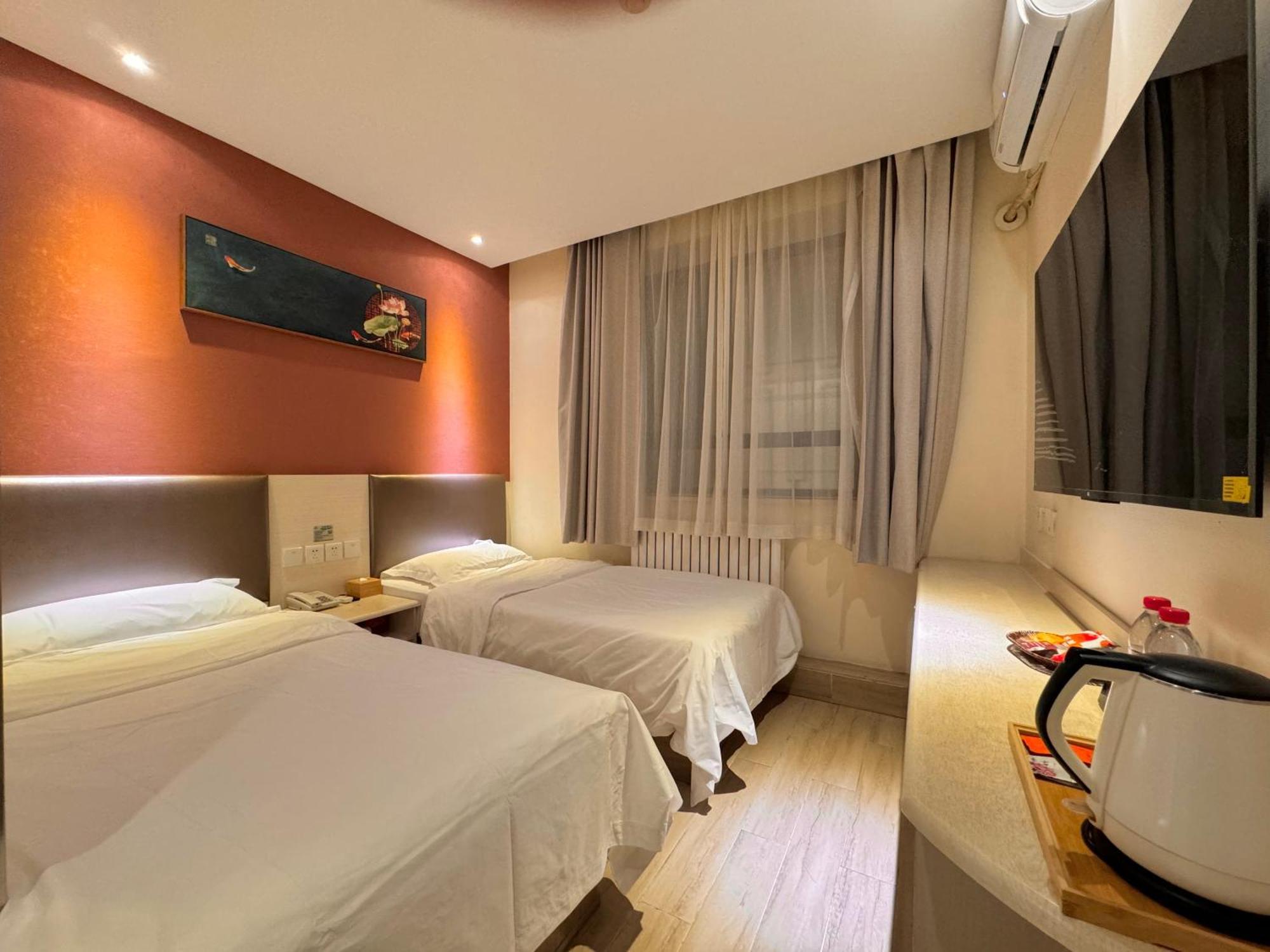 Beijing Dongdan Hotel Near Wangfujing Street,Tian'Anmen Square,The Forbidden City,Free Self-Service Laundry Room Dış mekan fotoğraf