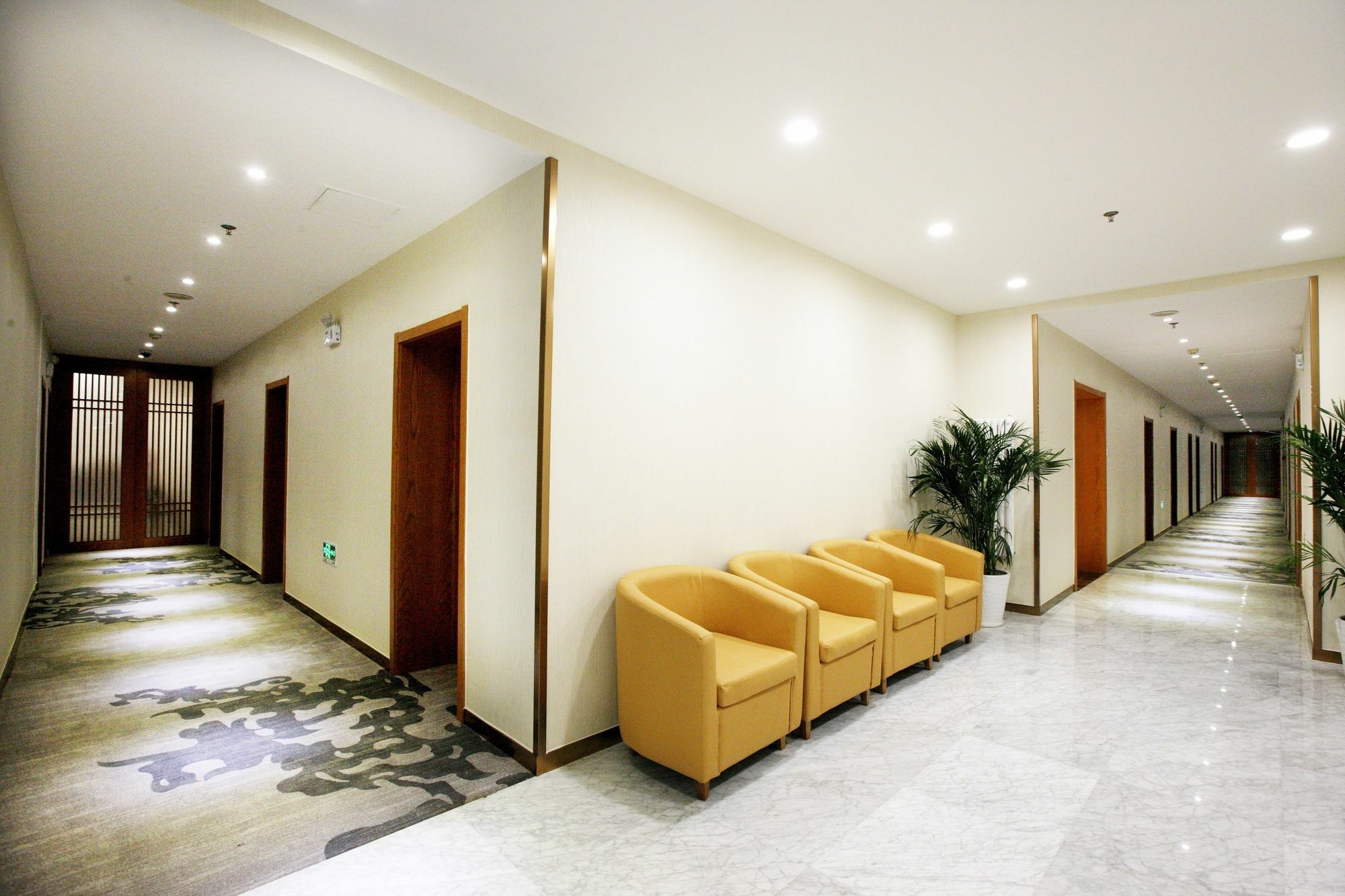 Beijing Dongdan Hotel Near Wangfujing Street,Tian'Anmen Square,The Forbidden City,Free Self-Service Laundry Room Dış mekan fotoğraf