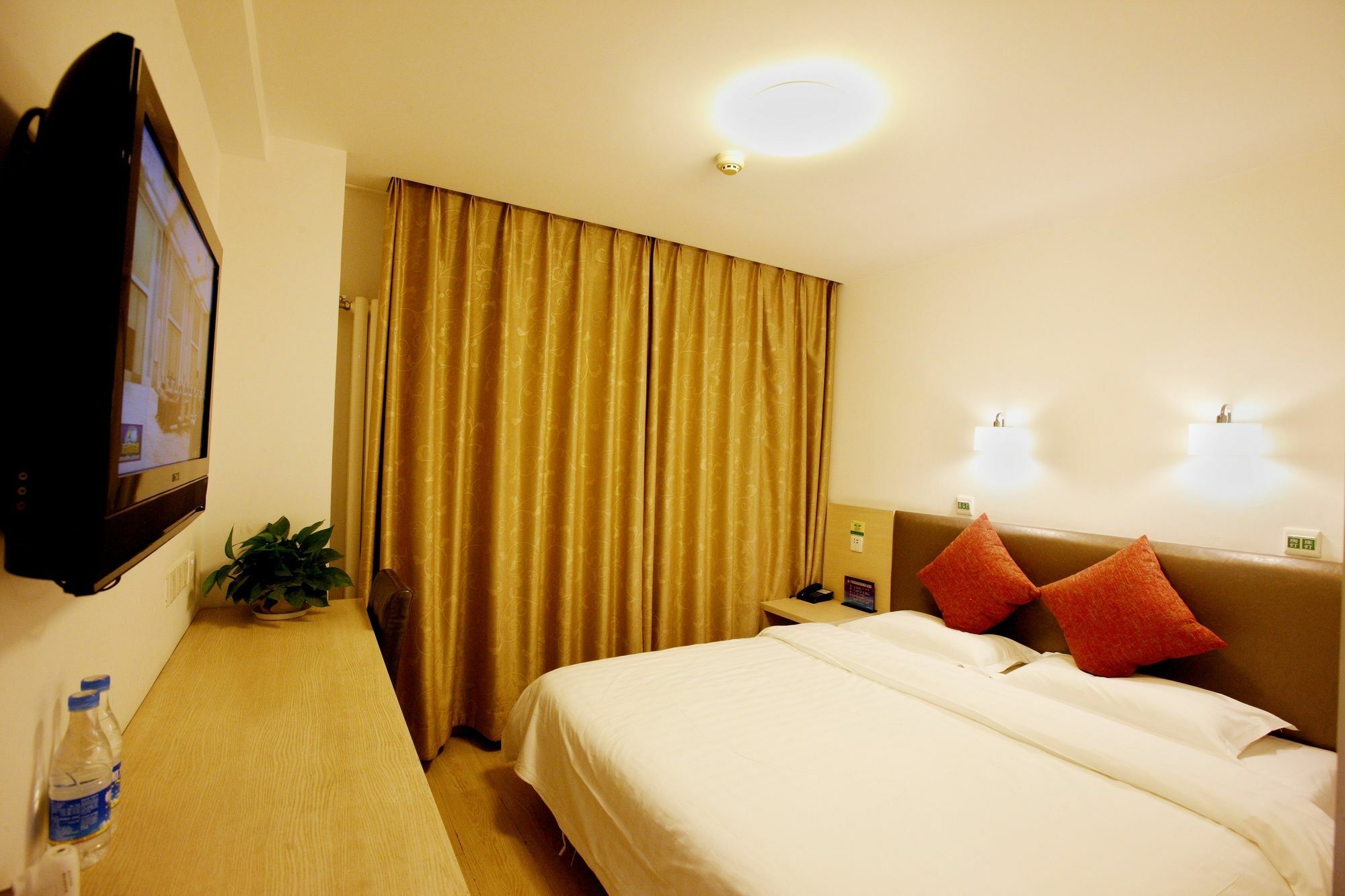 Beijing Dongdan Hotel Near Wangfujing Street,Tian'Anmen Square,The Forbidden City,Free Self-Service Laundry Room Dış mekan fotoğraf
